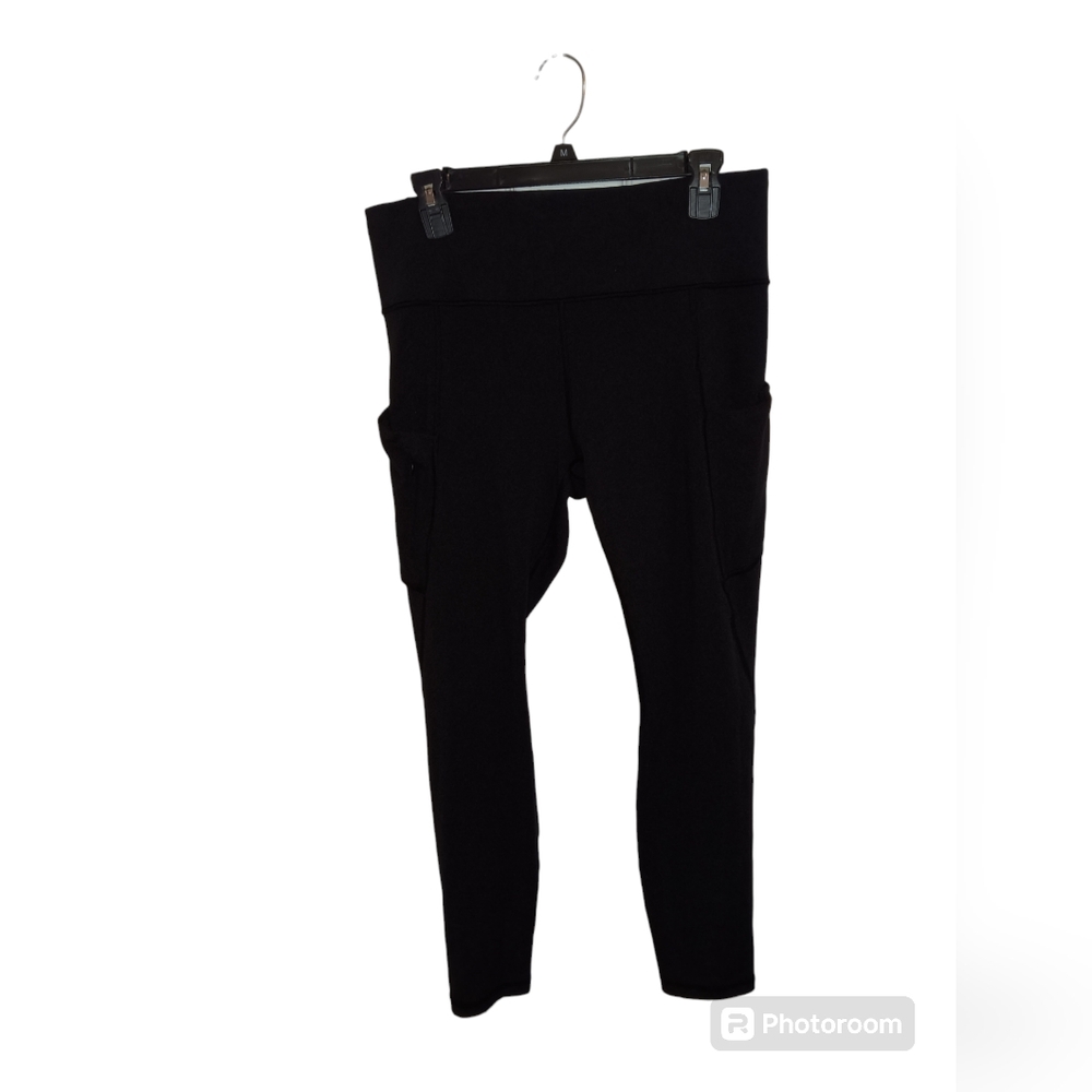 Athleta Capri Leggings with Pockets, Black, size L, GUC!
